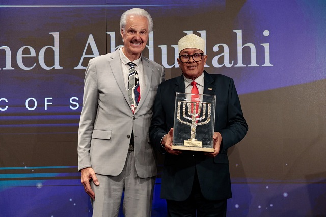 Somaliland President Irro Receives Israel’s Prestigious Friends of Zion Award During Historic Jerusalem Visit. 9 Dr. Mike Evans Founder of Friends of Zion Presented to President of Somaliland H.E Abdirahman Mohamed Abdullahi Irro